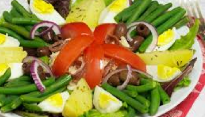 Salada Nicoise: Um Saboroso Clássico Francês Para Seu Almoço