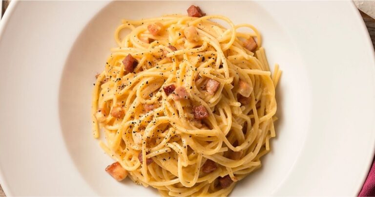 Macarrão à carbonara: o prato italiano que vai te surpreender