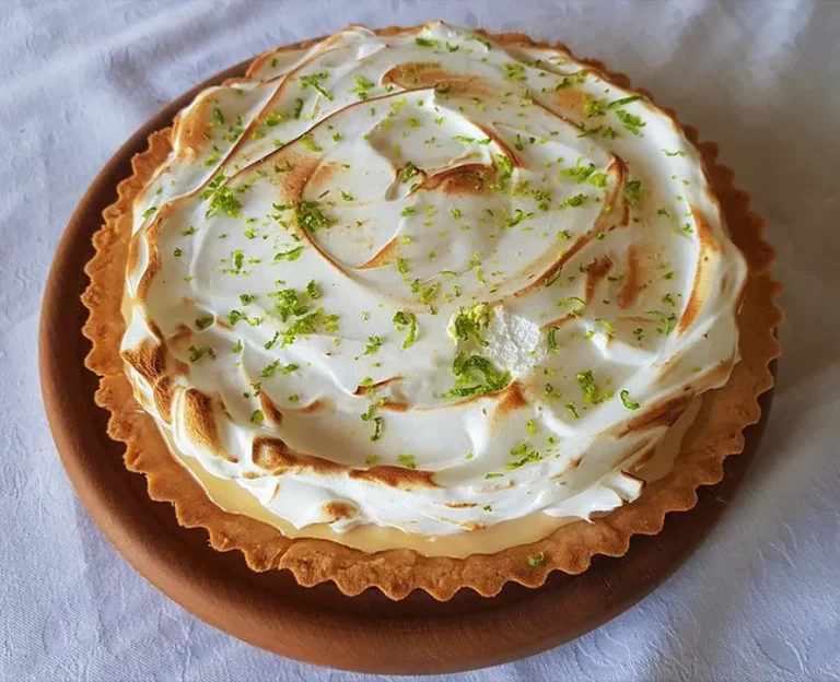 Torta de Limão com Leite Condensado: Sua sobremesa favorita ficou ainda melhor!