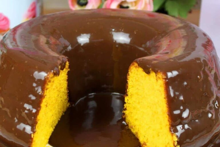 Bolo de cenoura fácil com cobertura aquela combinação que todo mundo ama – Receitas Faceis